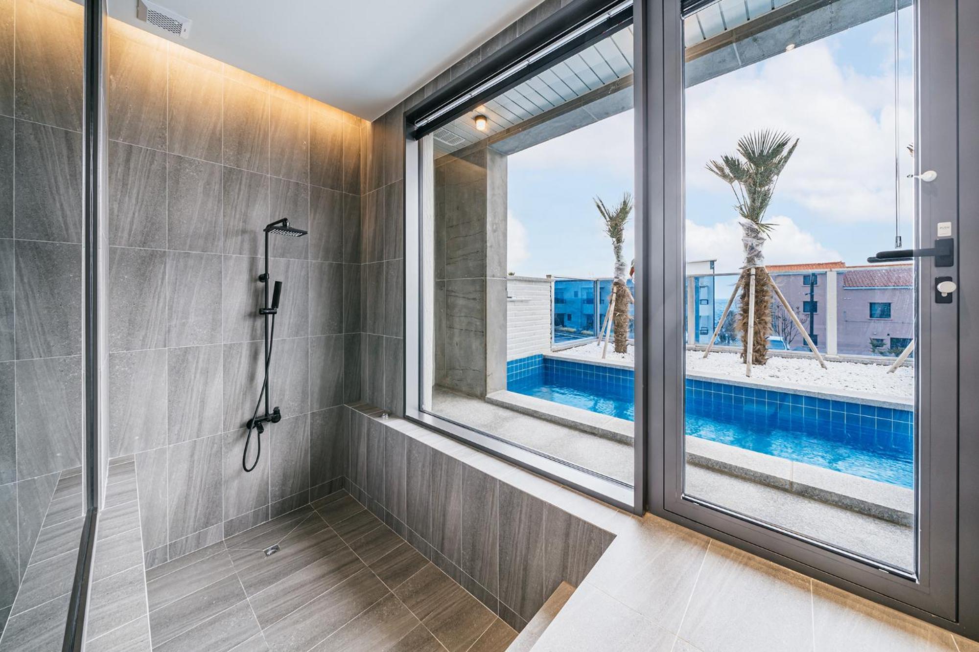 Ddosi Aewol Pool Villa Jeju Exterior photo