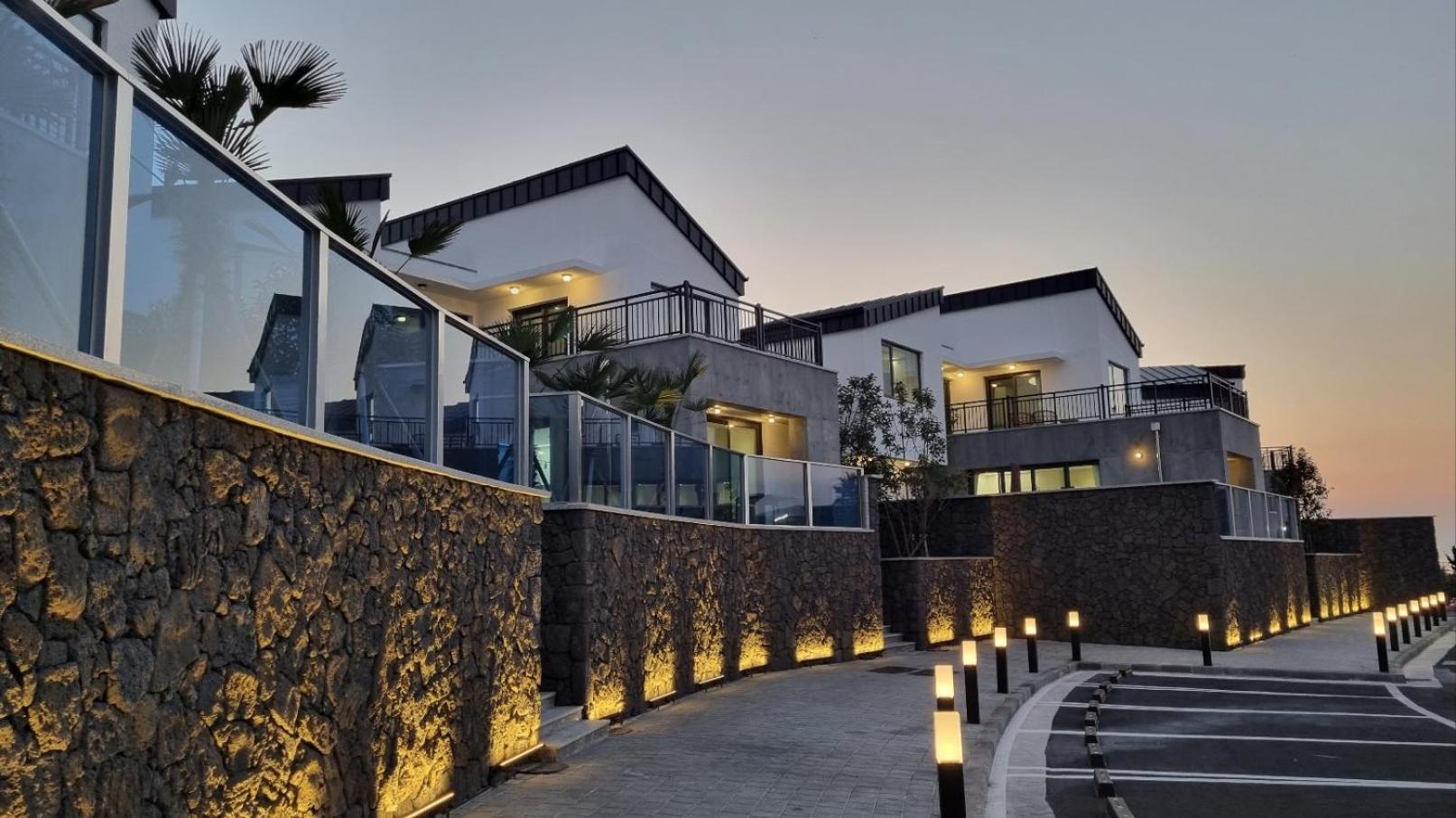 Ddosi Aewol Pool Villa Jeju Exterior photo