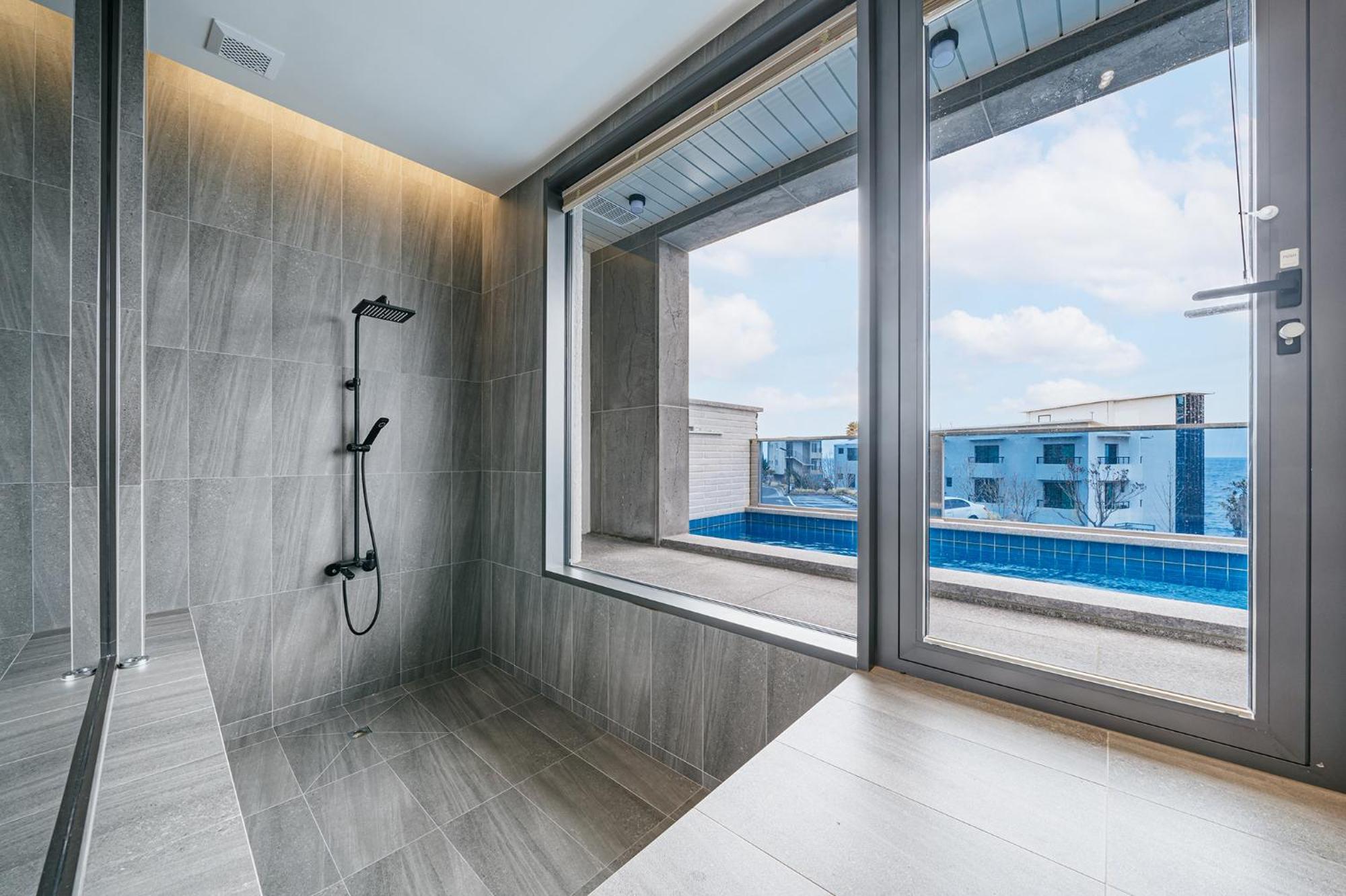 Ddosi Aewol Pool Villa Jeju Exterior photo